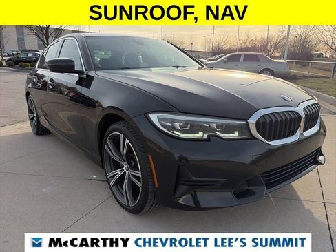 Used 2021 BMW 330i xDrive Sedan w/ Convenience Package image 2