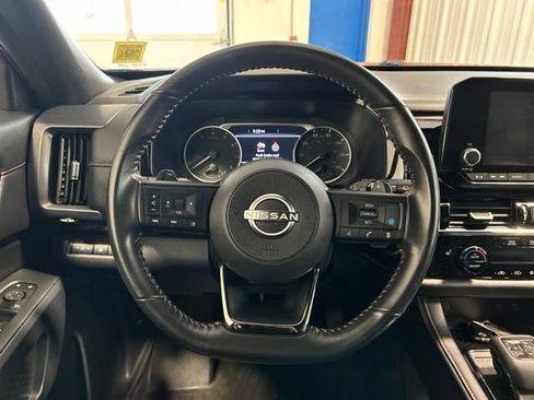 Used 2024 Nissan Pathfinder Rock Creek AWD/4WD image 15