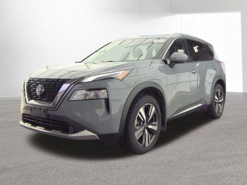 Used 2023 Nissan Rogue Platinum image 1