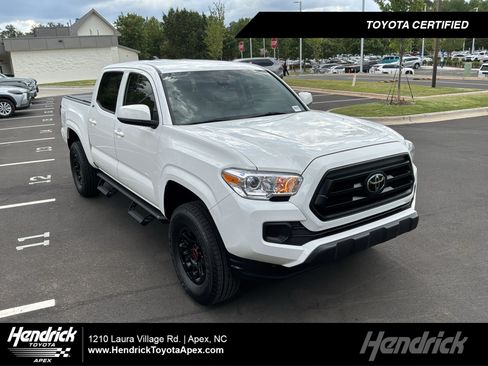 Used 2022 Toyota Tacoma SR AWD/4WD image 1