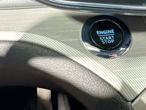 Used 2023 Ford Explorer XLT w/ Equipment Group 202A image 21