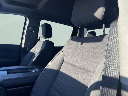 Used 2022 Chevrolet Silverado 1500 Custom image 25