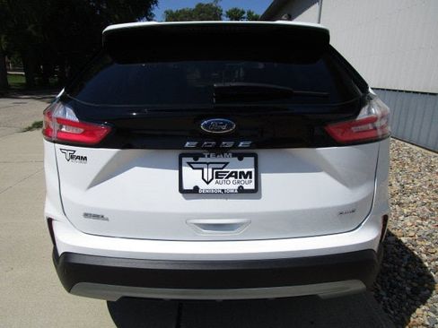 Used 2024 Ford Edge SEL w/ Convenience Package AWD/4WD image 6