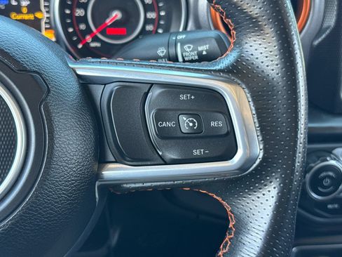 Used 2021 Jeep Gladiator Mojave AWD/4WD image 28