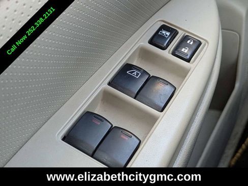 Used 2012 Subaru Outback 2.5i Limited image 21