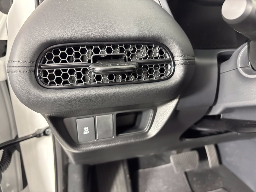 Used 2027 Honda HR-V LX image 29