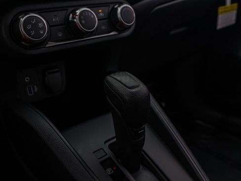 New 2025 Nissan Versa S image 30