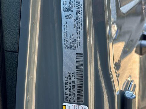 New 2026 Jeep Gladiator Sport AWD/4WD image 27