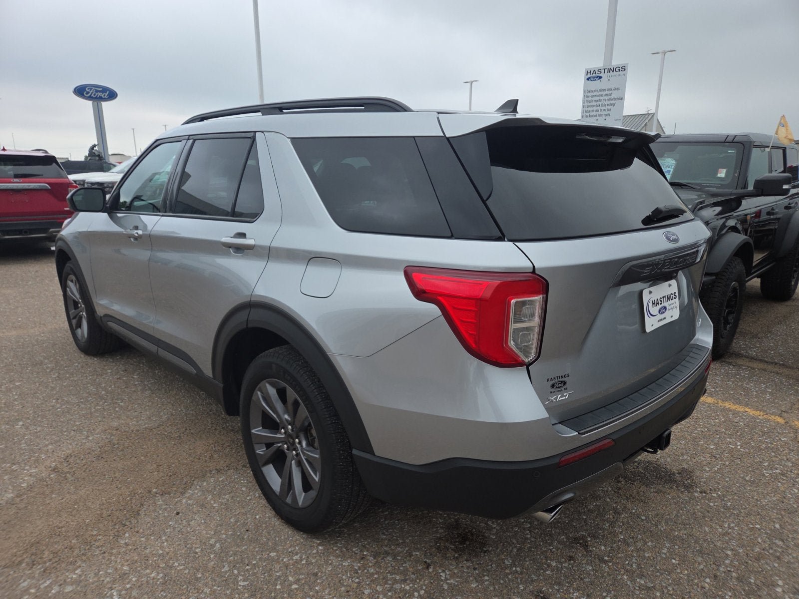 Certified 2023 Ford Explorer XLT w/ Equipment Group 202A AWD/4WD image 9