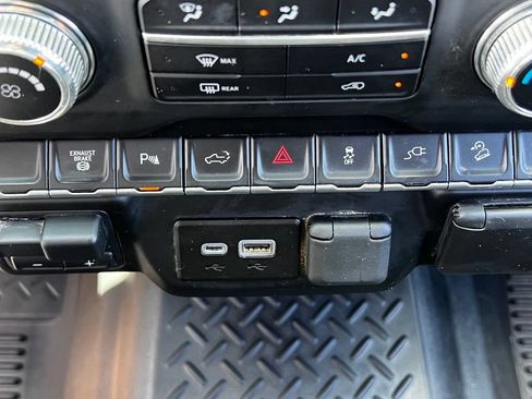 Used 2022 GMC Sierra 2500 Pro w/ Convenience Package AWD/4WD image 33