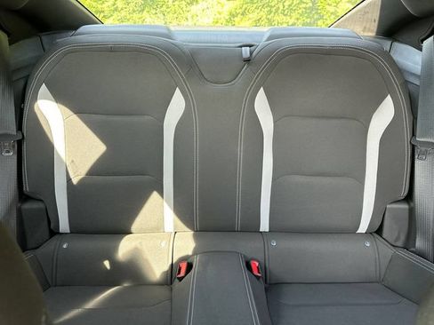 Used 2022 Chevrolet Camaro LT RWD image 27