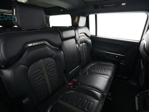 Used 2025 Rivian R1S Adventure Dual AWD/4WD image 5