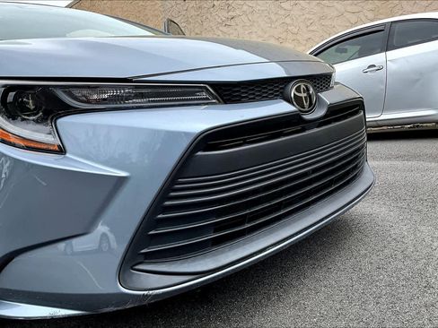 Used 2024 Toyota Corolla LE image 29