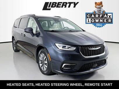 Used 2021 Chrysler Pacifica Touring-L