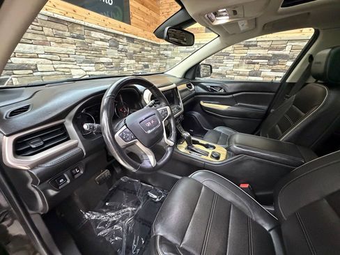Used 2017 GMC Acadia Denali w/ Technology Package AWD/4WD image 10