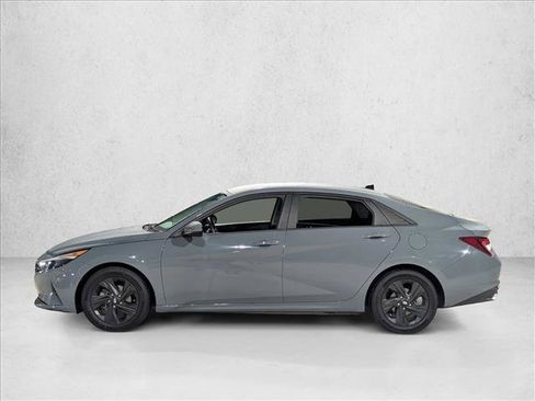 Used 2023 Hyundai Elantra SEL image 8