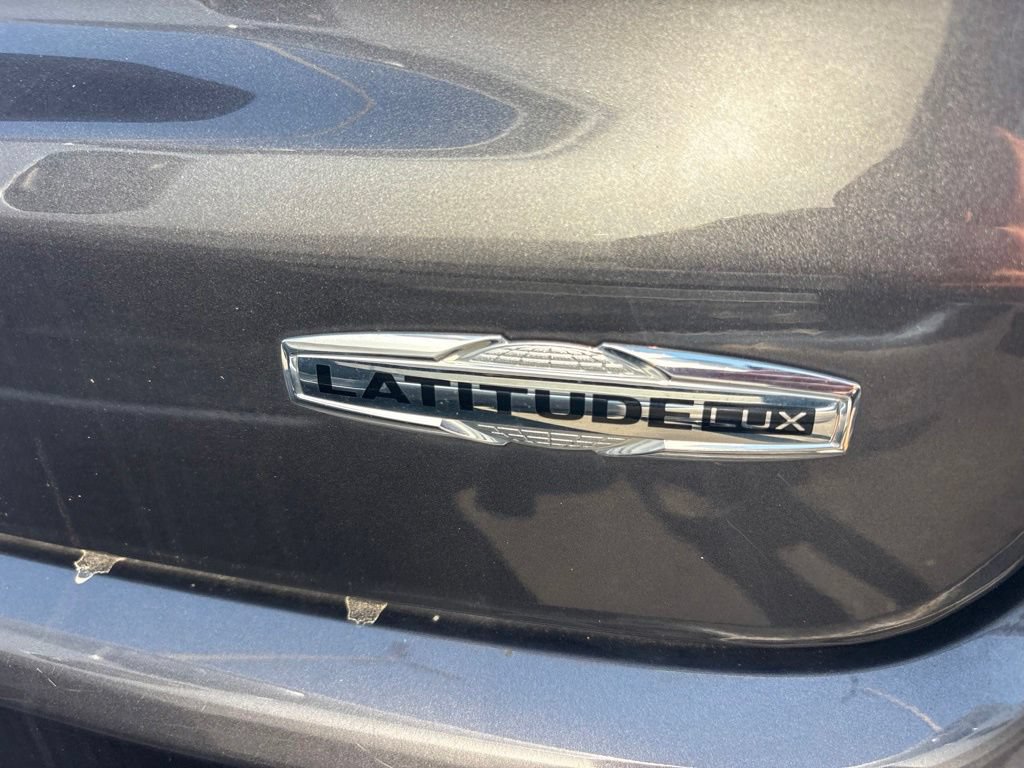 Certified 2023 Jeep Compass Latitude AWD/4WD image 32