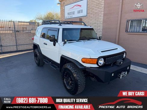 Used 2012 Toyota FJ Cruiser 4WD w/ TRD Sport Pkg image 3
