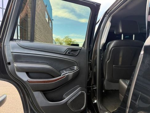 Used 2016 GMC Yukon SLT w/ Open Road Package AWD/4WD image 37
