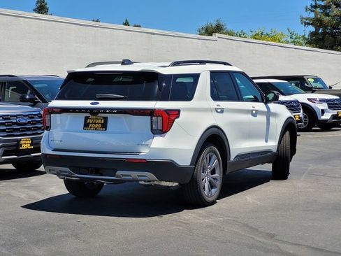 New 2026 Ford Explorer Active AWD/4WD image 4