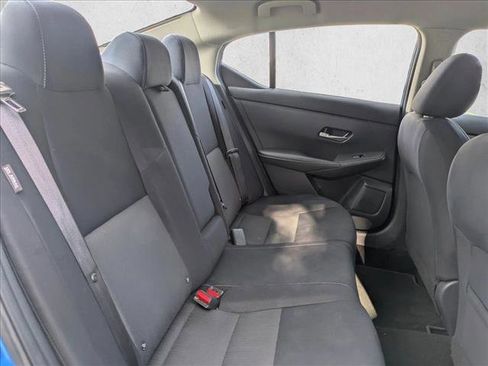 Used 2020 Nissan Sentra SV image 18