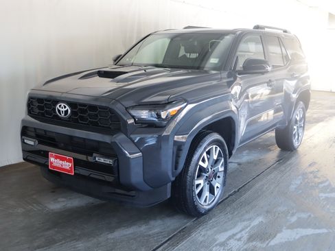 Used 2025 Toyota 4Runner TRD Sport Premium w/ Tow Technology Package AWD/4WD image 22