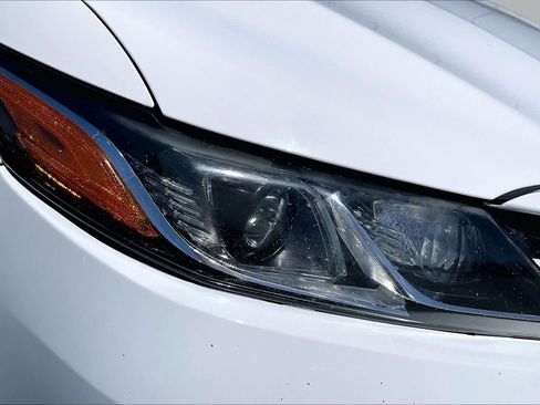 Used 2018 Toyota Camry LE FWD image 27