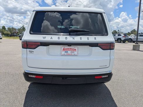 Used 2024 Jeep Wagoneer Series II AWD/4WD image 5