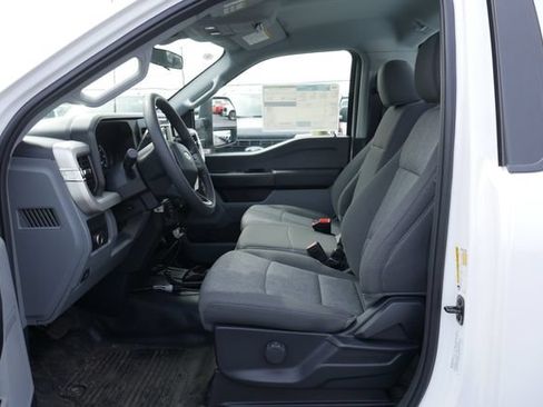 New 2026 Ford F250 XL w/ XL Off-Road Package AWD/4WD image 2