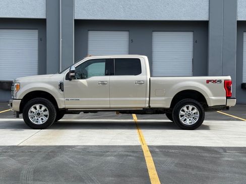 Used 2018 Ford F250 Platinum w/ Platinum Ultimate Package image 6
