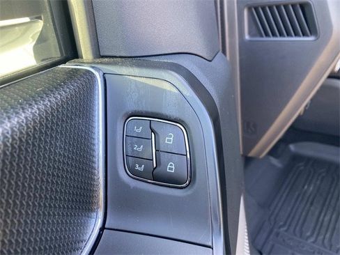 Used 2025 Ford F150 Raptor image 53