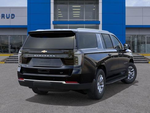 New 2026 Chevrolet Suburban LT w/ Comfort Package AWD/4WD image 28