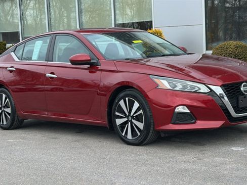 Certified 2022 Nissan Altima 2.5 SV image 2