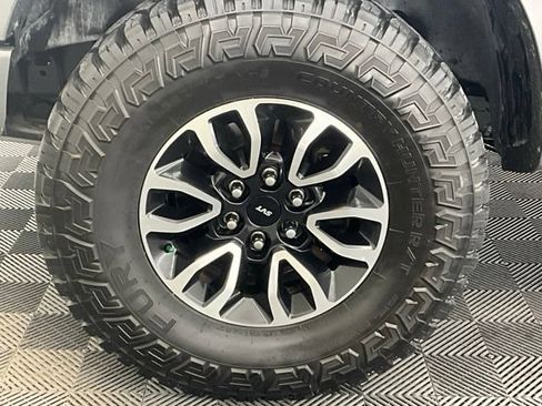 Used 2014 Ford F150 Raptor w/ Equipment Group 801A Luxury AWD/4WD image 24