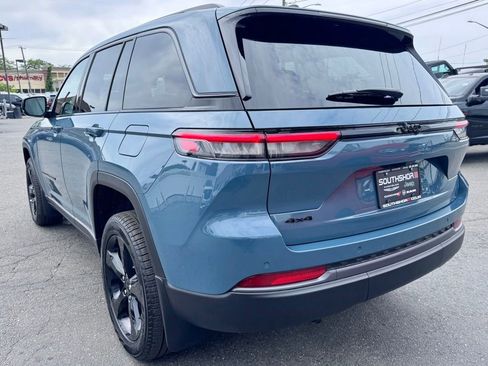 New 2026 Jeep Grand Cherokee Limited w/ Limited Altitude Package AWD/4WD image 5