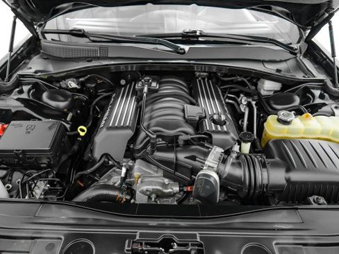 Used 2012 Chrysler 300 SRT8 w/ 19-Premium Speaker Group image 47