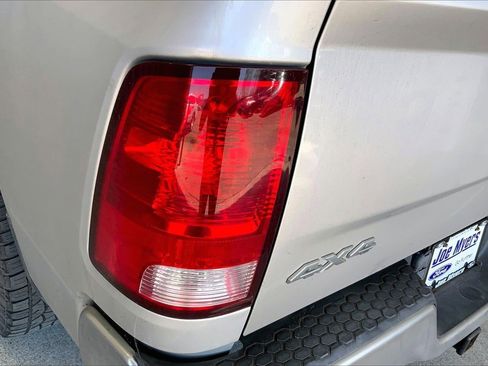 Used 2017 RAM 1500 Classic SLT image 13