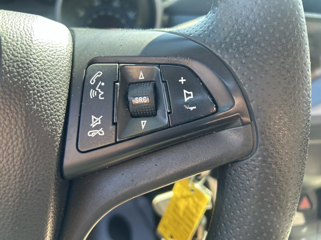 Used 2014 Chevrolet Cruze LS FWD image 18