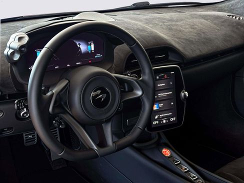 New 2026 McLaren Artura image 22