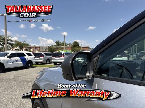 Used 2021 Ford Explorer XLT w/ Equipment Group 202A AWD/4WD image 10