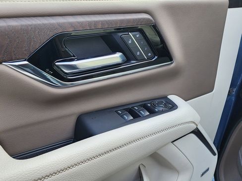 New 2026 GMC Yukon XL Denali w/ Sun & Power Step Package image 13