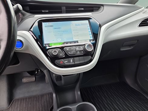 Used 2019 Chevrolet Bolt Premier w/ Infotainment Package image 6