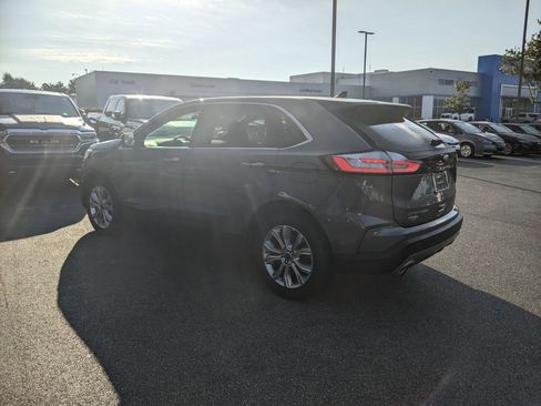 Used 2024 Ford Edge Titanium image 7