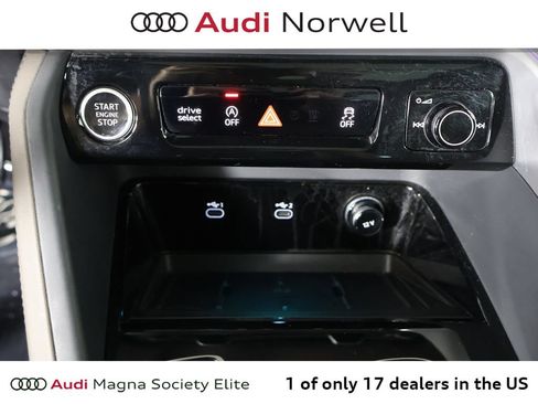 Used 2025 Audi Q5 Premium w/ Convenience Package AWD/4WD image 6