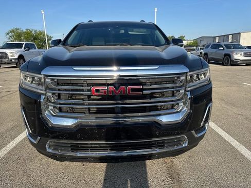 Used 2022 GMC Acadia SLE w/ Driver Convenience Package image 2