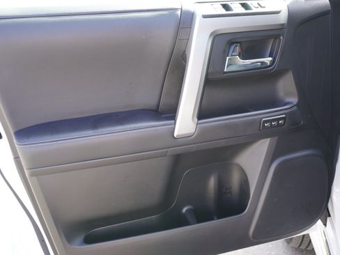 Used 2024 Toyota 4Runner Limited AWD/4WD image 19