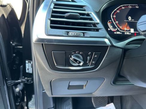 Used 2023 BMW X4 xDrive30i w/ Premium Package image 21