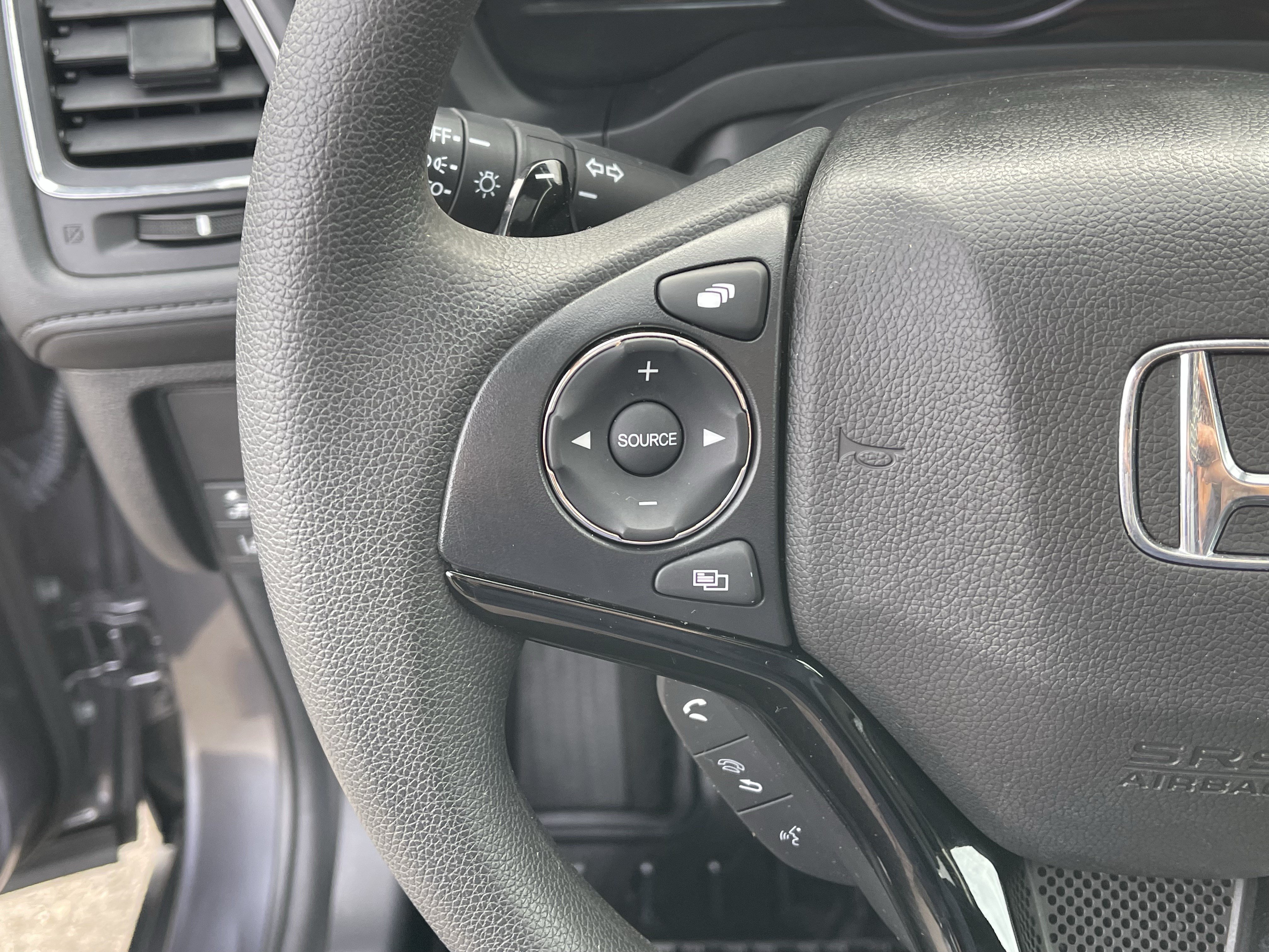 Used 2020 Honda HR-V EX image 22