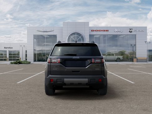 New 2026 Jeep Cherokee Overland w/ Trailer Tow Group AWD/4WD image 36