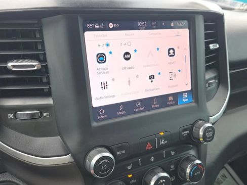Used 2022 RAM 1500 Big Horn AWD/4WD image 18